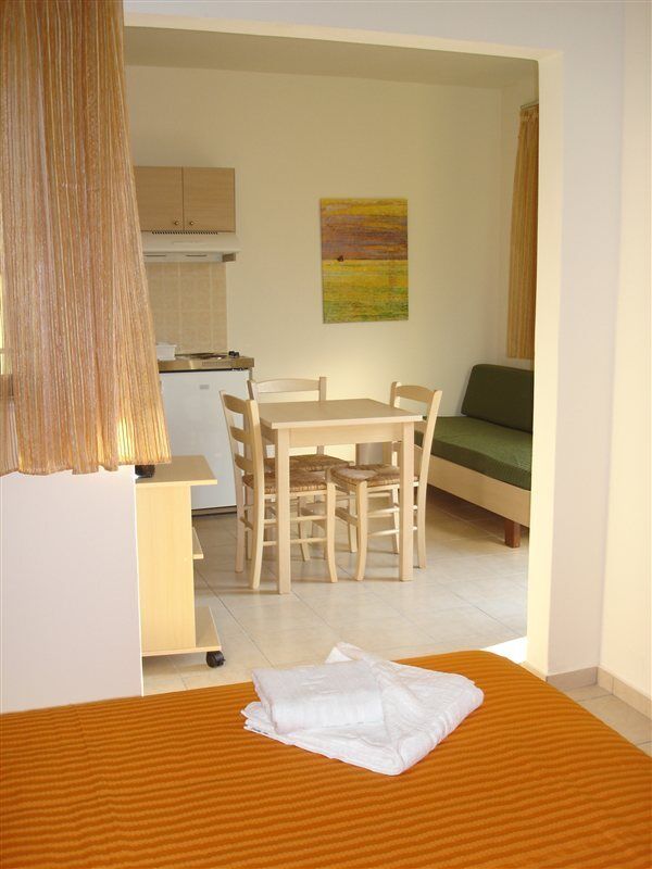 Margarita Beach Hotel Agia Marina  Luaran gambar